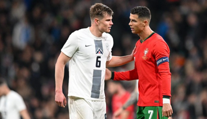 Slovenia Versus Portugal: Ronaldo Cs Kalah 0-2 Ljubljana, Tentcorp.com- Portugal harus menerima kekalahan 0-2 dari Slovenia dalam pertandingan eksperimen. Cristiano Ronaldo melembek di laga ini.