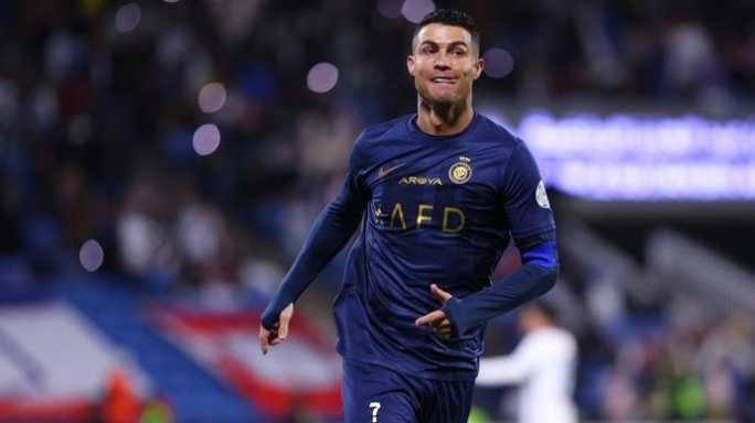 Tentcorp.com - Cristiano Ronaldo hanya tampil setengah set saat pertandingan Abha versus Al Nassr. Dalam 45 menit, bomber Portugal itu sukses membuat hat-trick dan dua assist!